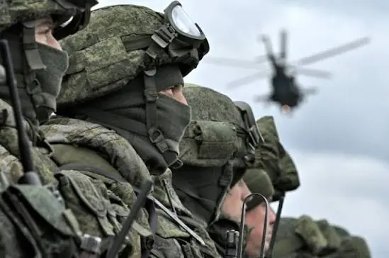 Военнослужащие — иллюстрация скидки для ветеранов СВО
